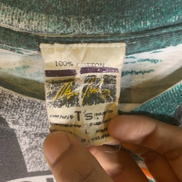 Vintage 90s single stitch Miami dolphins aop graphic shirt - Picture 3 of 6